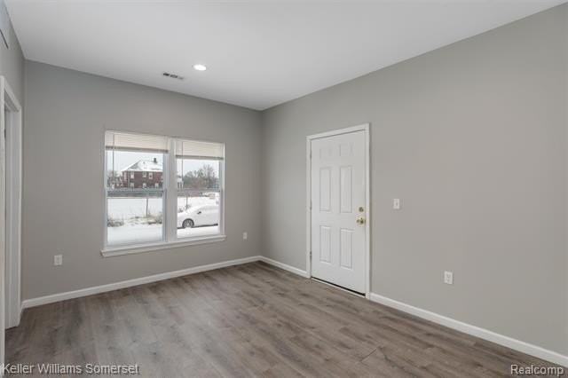 1119 Custer St - Photo 3 of 18