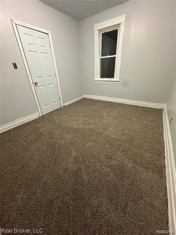 2300 Whalen St - Photo 5 of 8