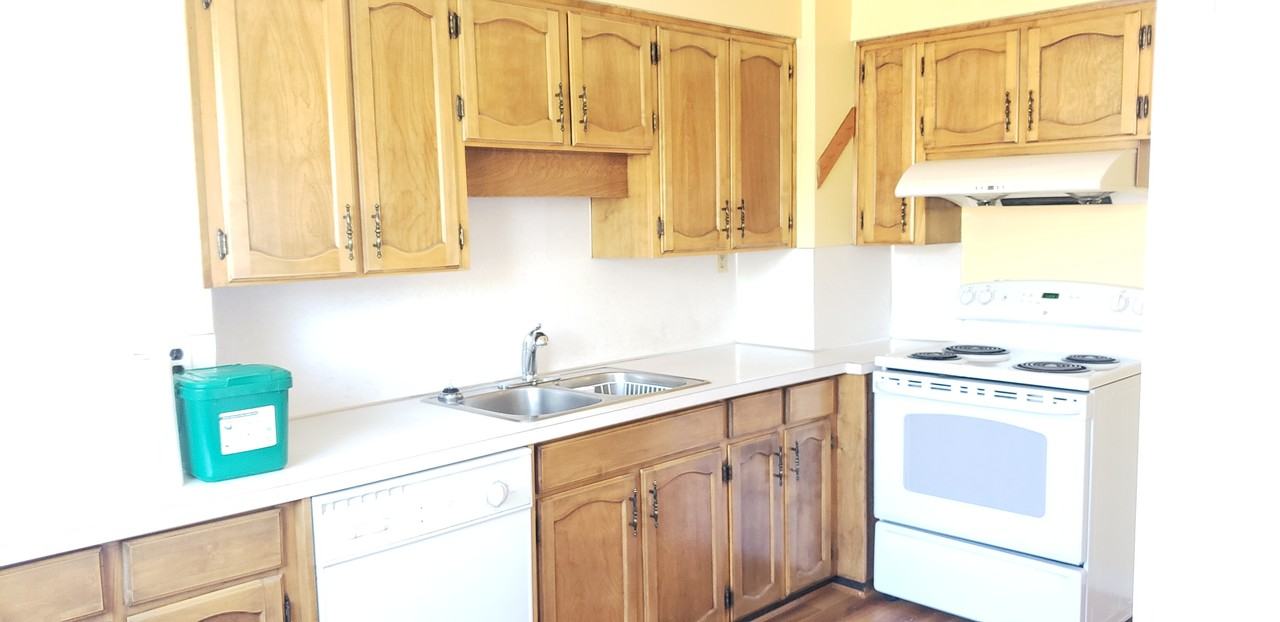 Highbury St & W 18th Ave - Photo 3 of 20