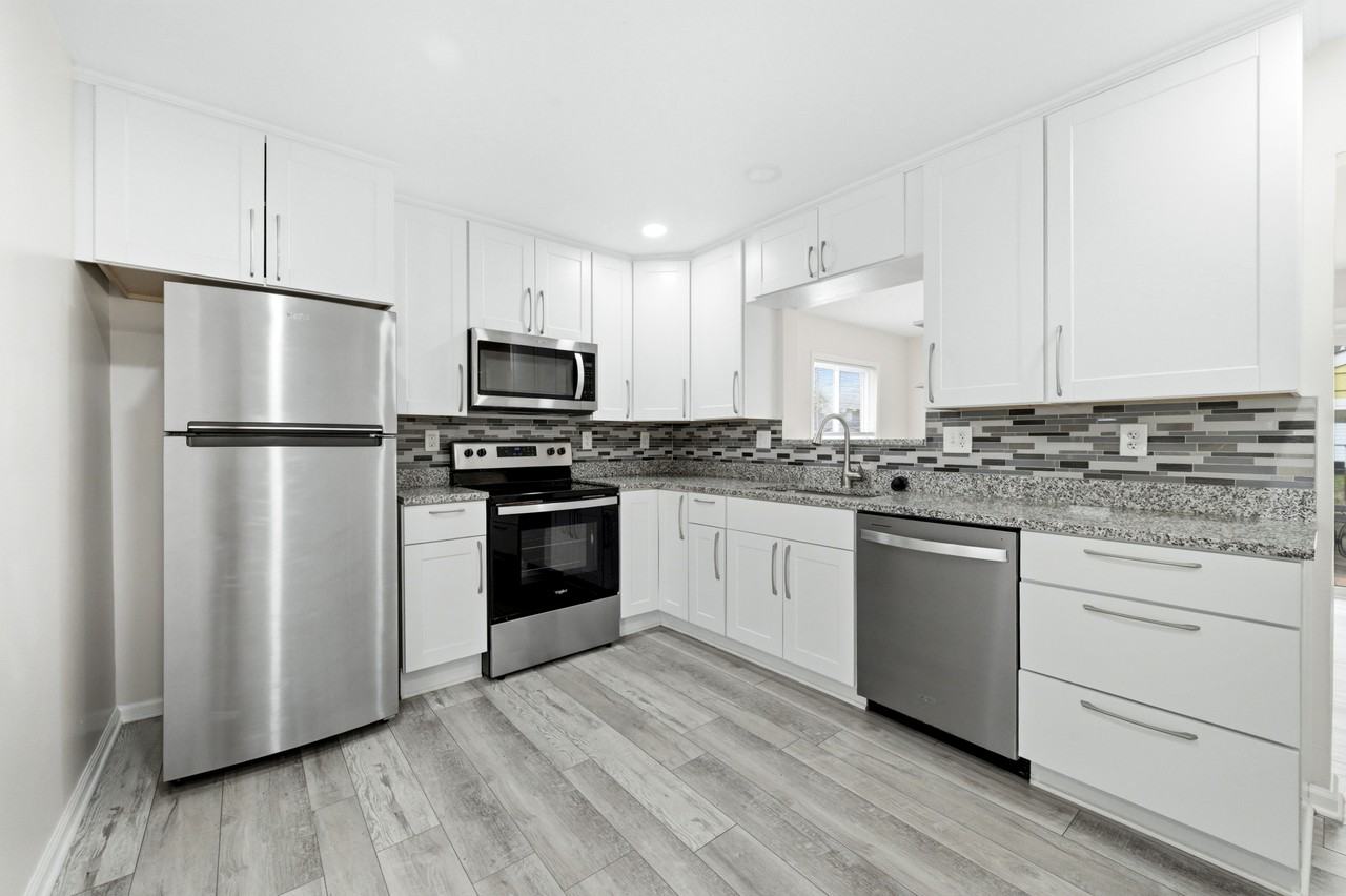 22546 Ira Blvd #1 - Photo 2 of 12