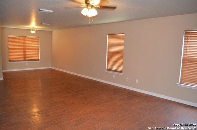 443 Bluegrass Crk - Photo 4 of 15