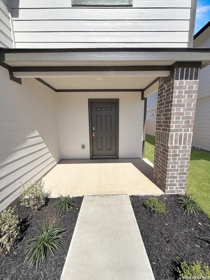 1255 Avery Ranch Dr - Photo 2 of 33