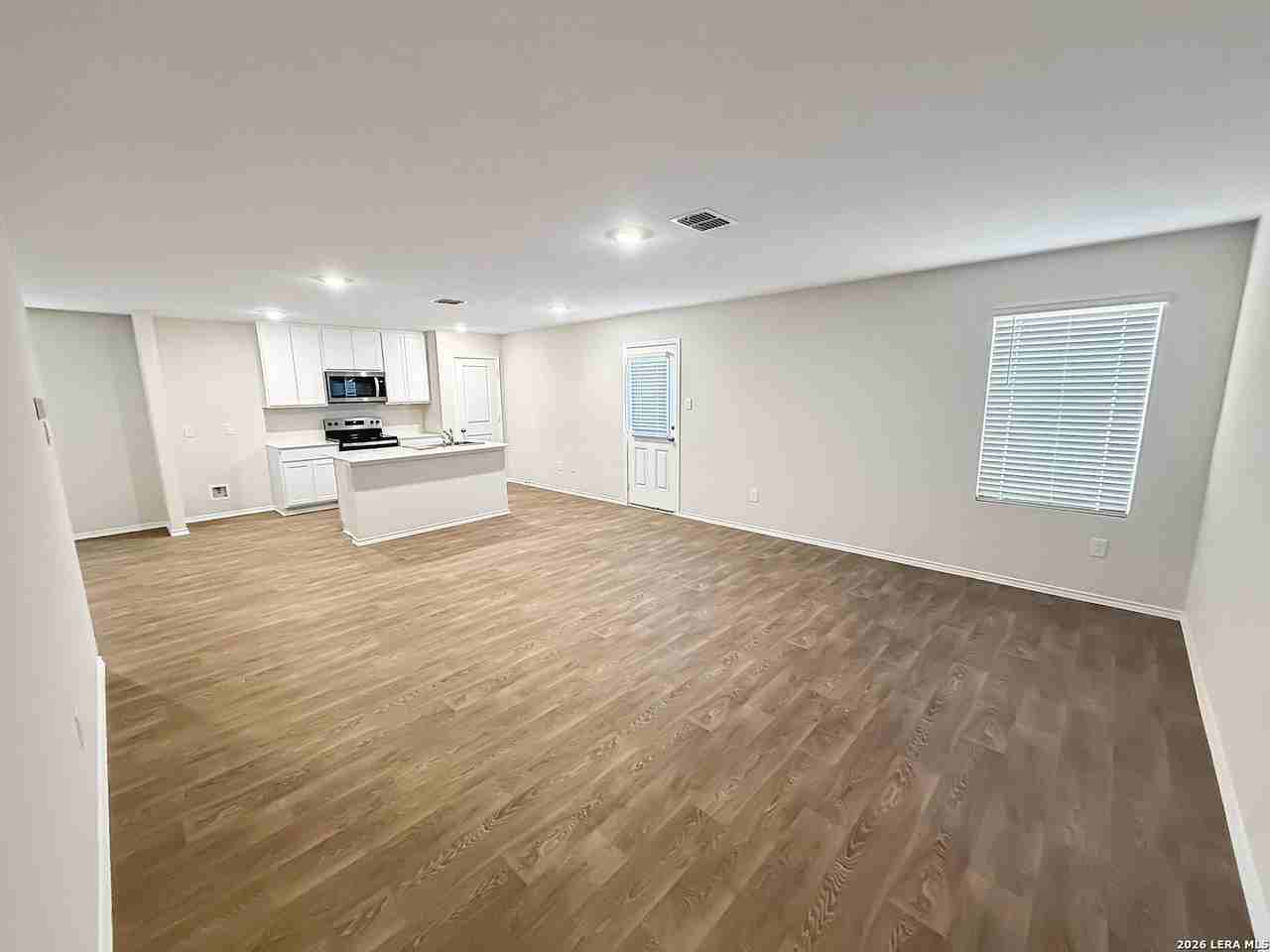 1255 Avery Ranch Dr - Photo 4 of 33