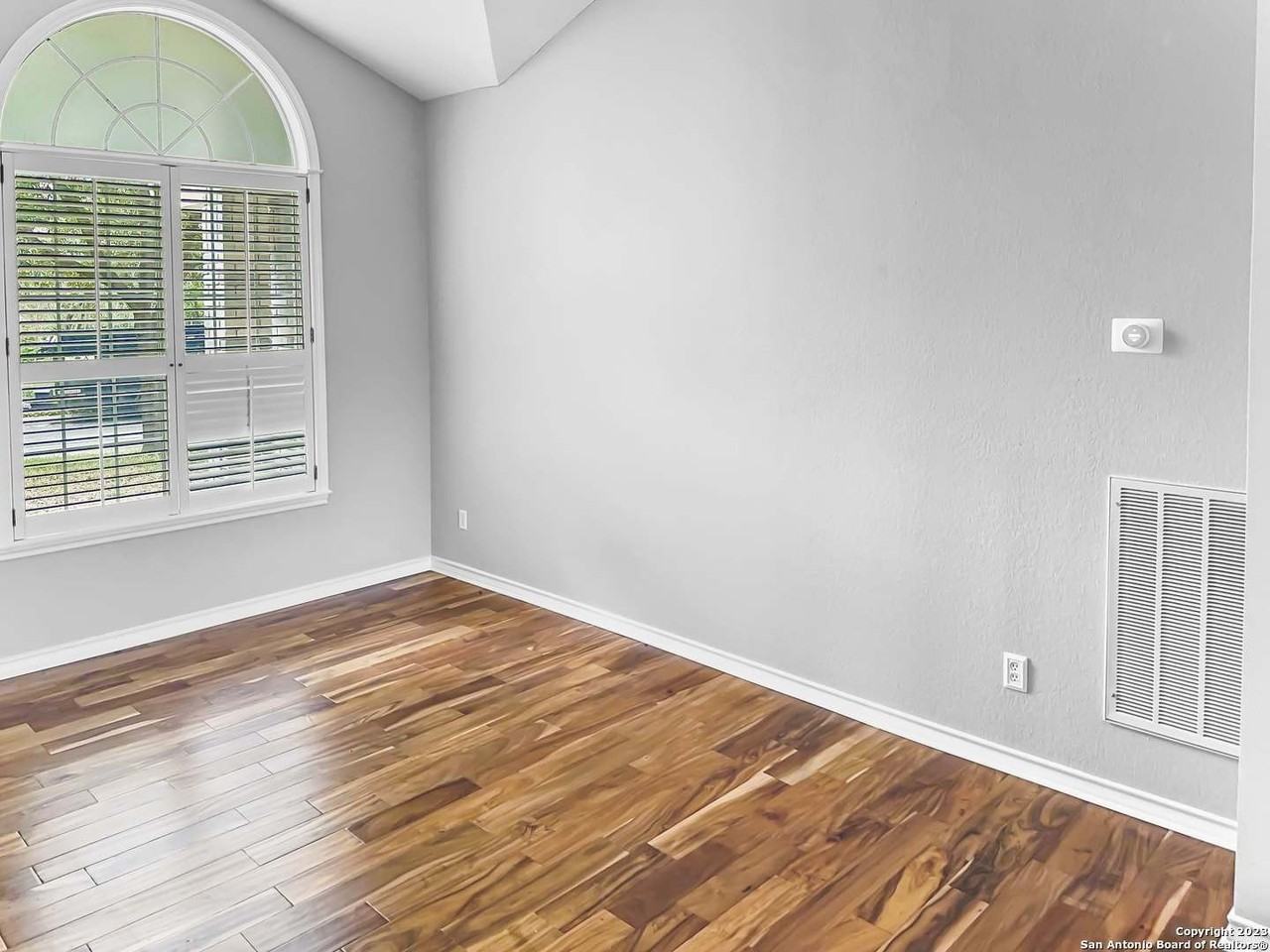 71 Wolfeton Way - Photo 3 of 14