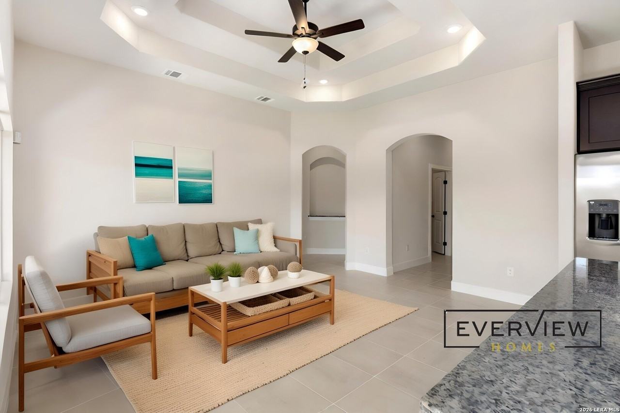 405 Park Cir - Photo 5 of 43