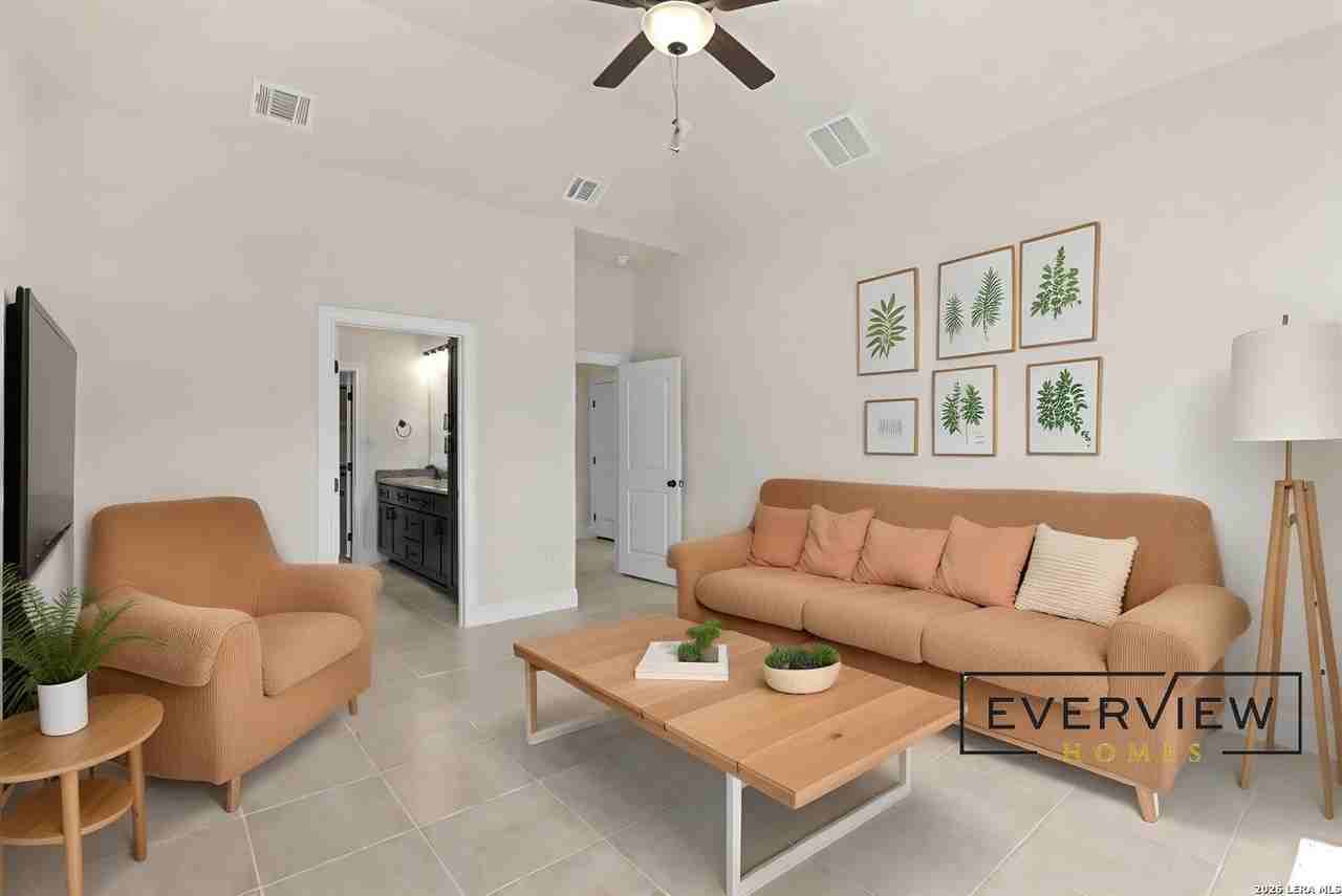 405 Park Cir - Photo 7 of 43