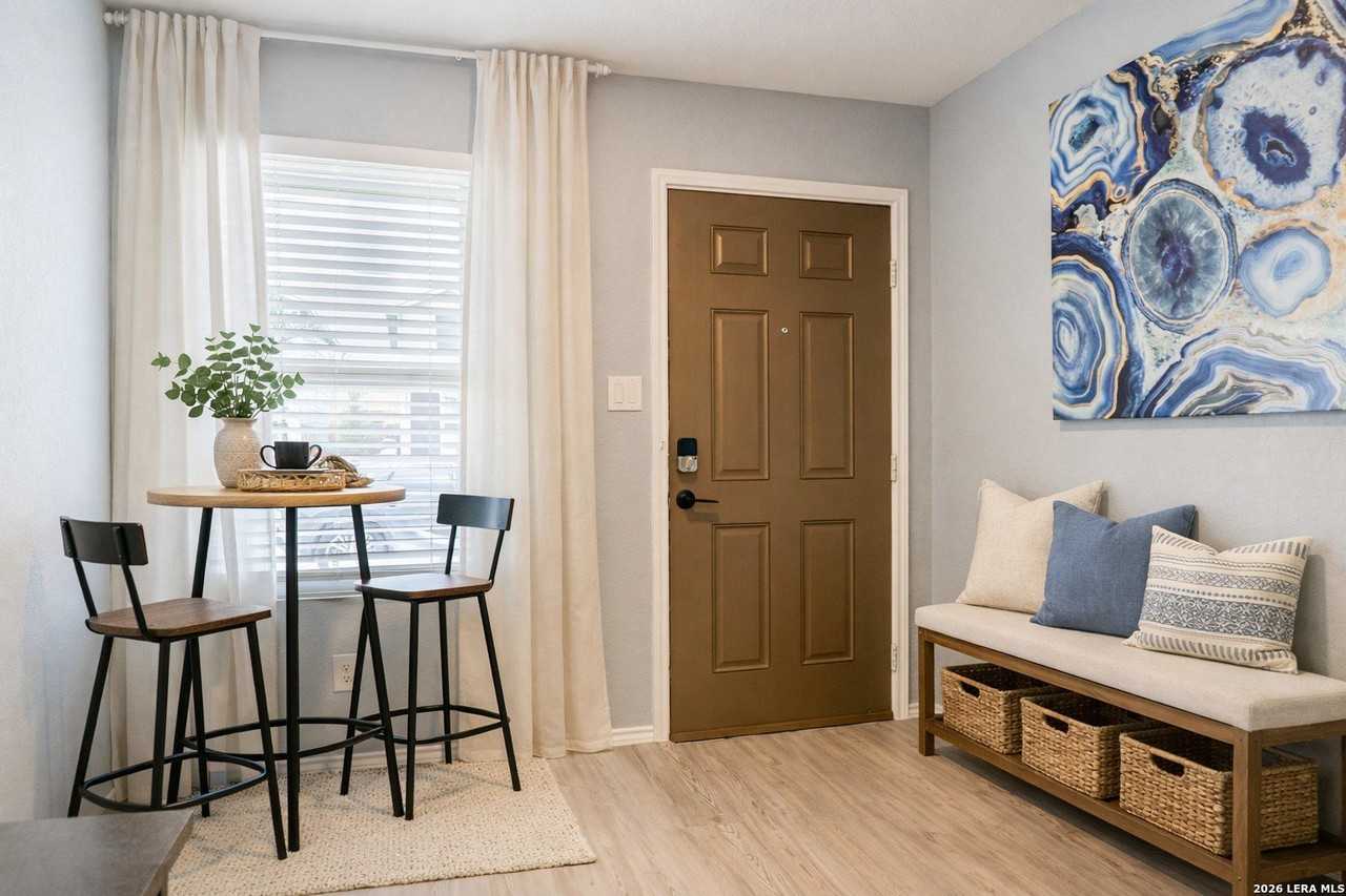 7137 Elm Cv - Photo 3 of 17