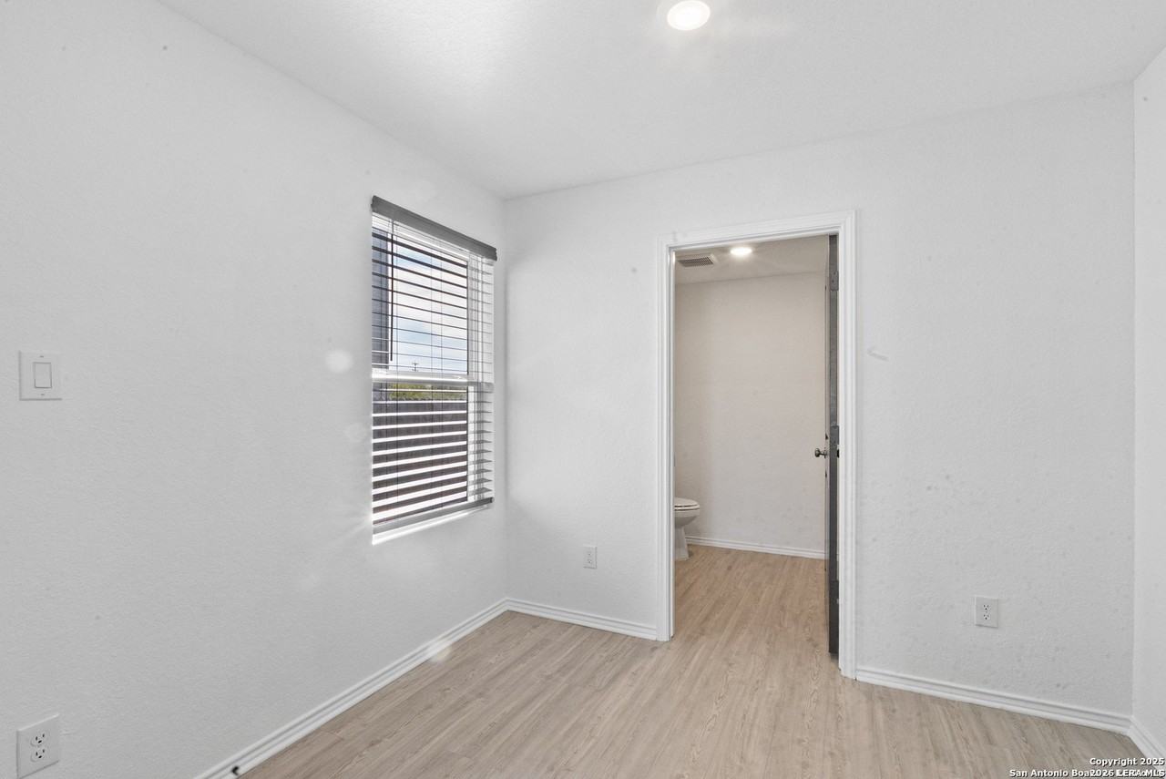 7137 Elm Cv - Photo 7 of 17