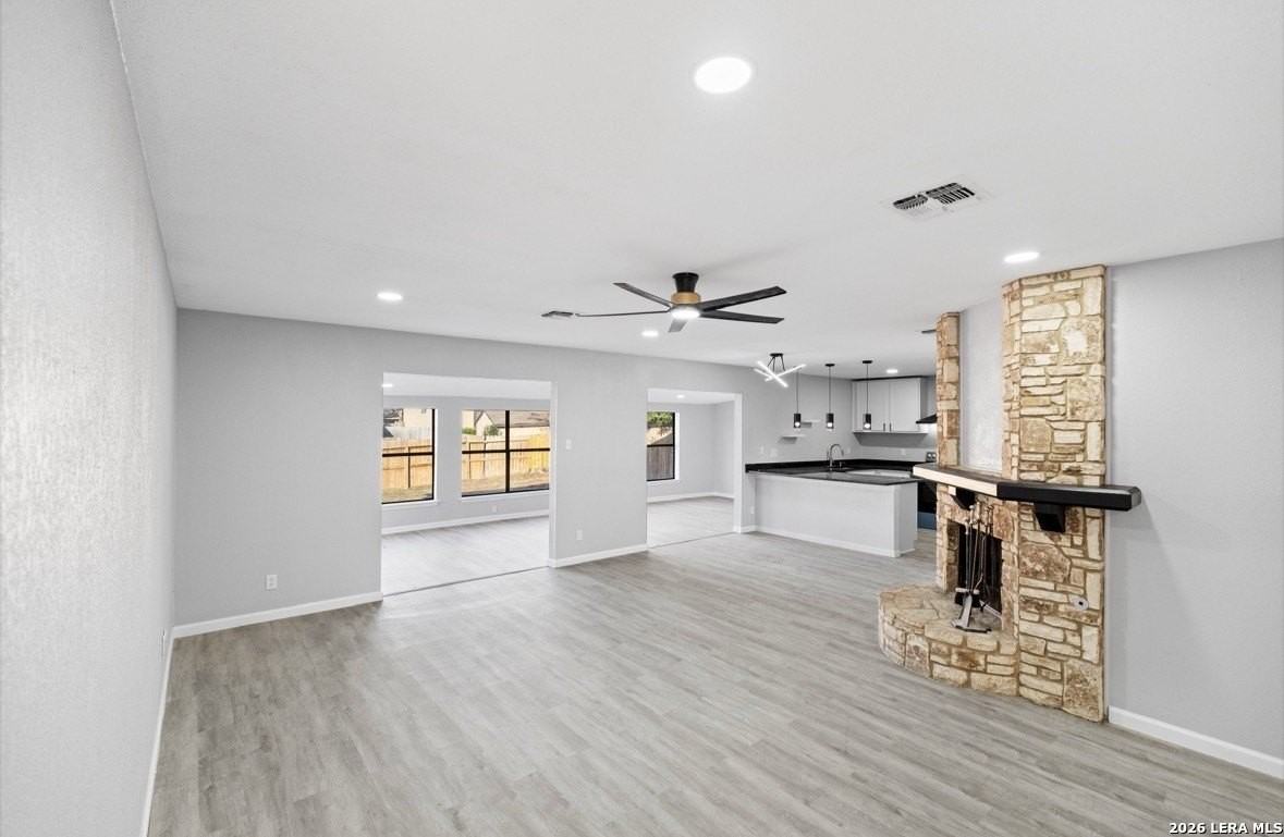 5923 Hidden Dale St - Photo 3 of 14