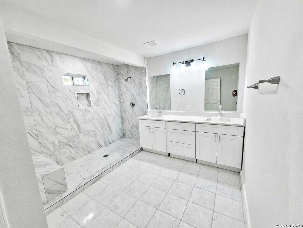 4150 Commercial Ave - Photo 3 of 4