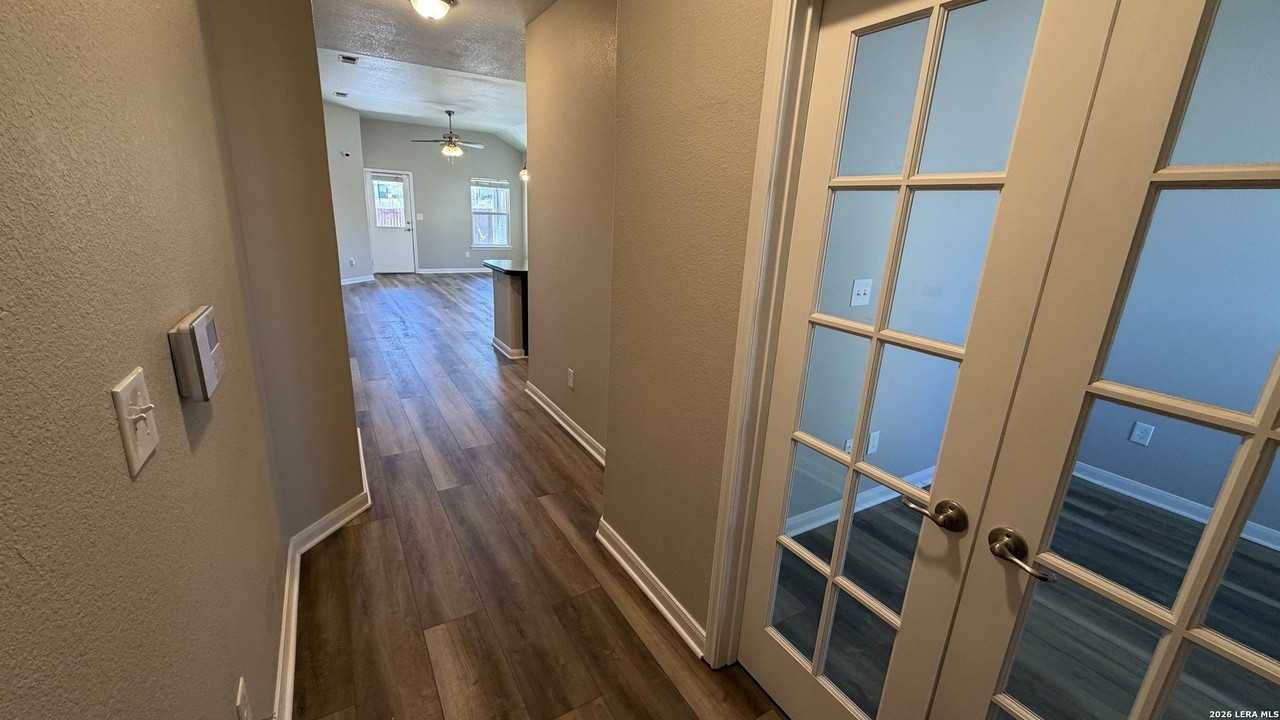 6230 Hazel Valley St - Photo 5 of 21