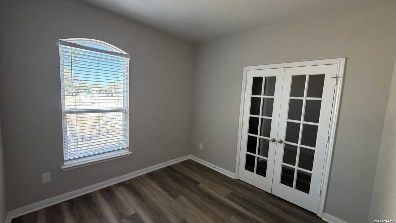 6230 Hazel Valley St - Photo 6 of 21