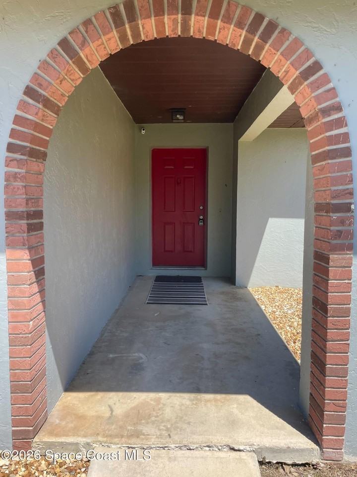 215 Driskell St Ne - Photo 2 of 19