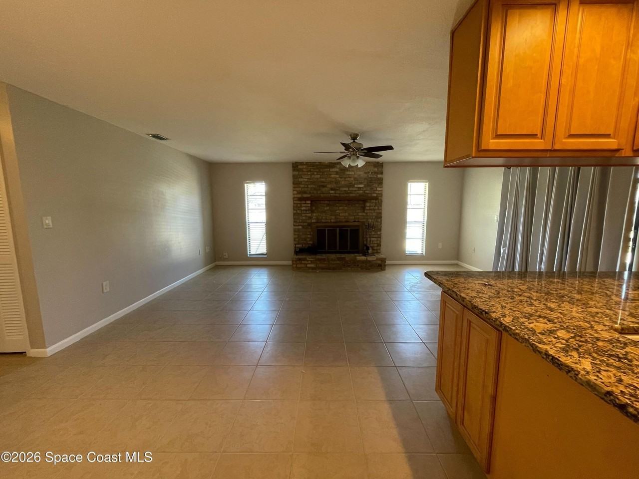 215 Driskell St Ne - Photo 4 of 19