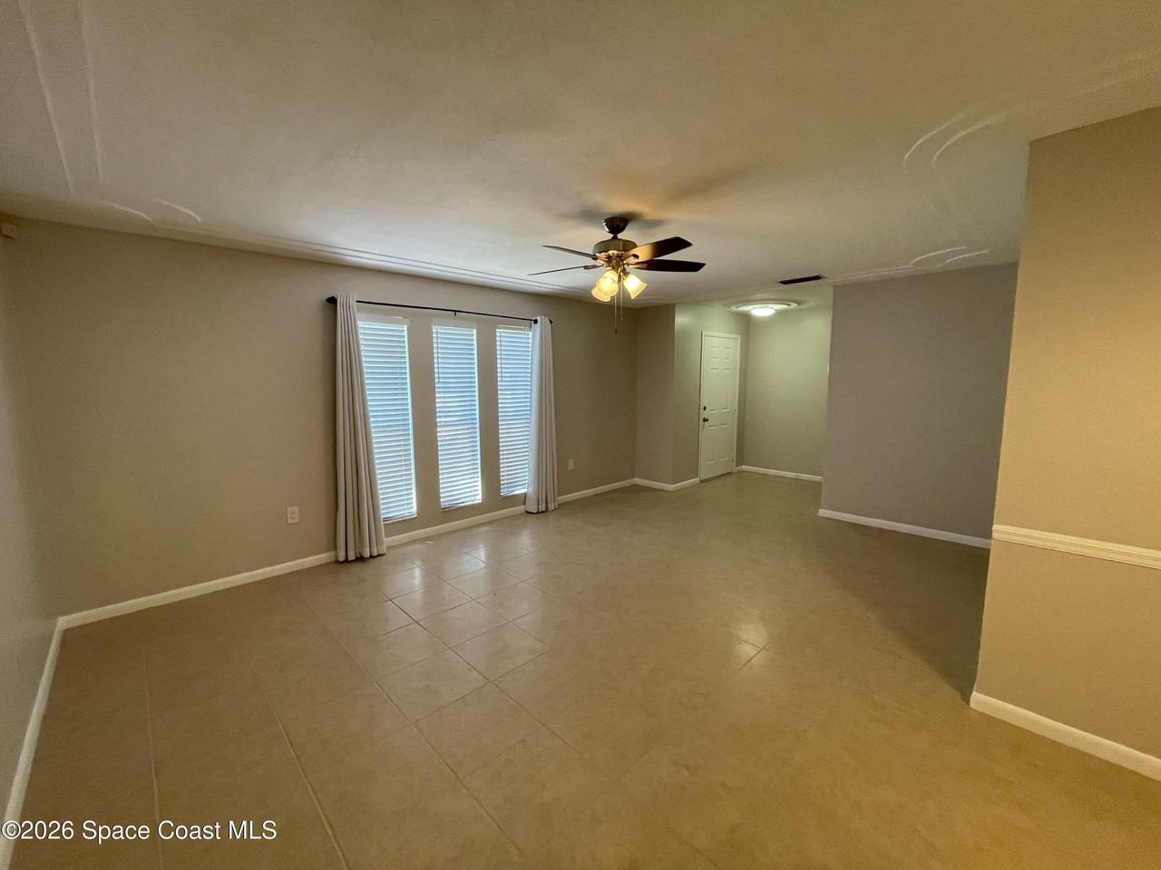 215 Driskell St Ne - Photo 7 of 19