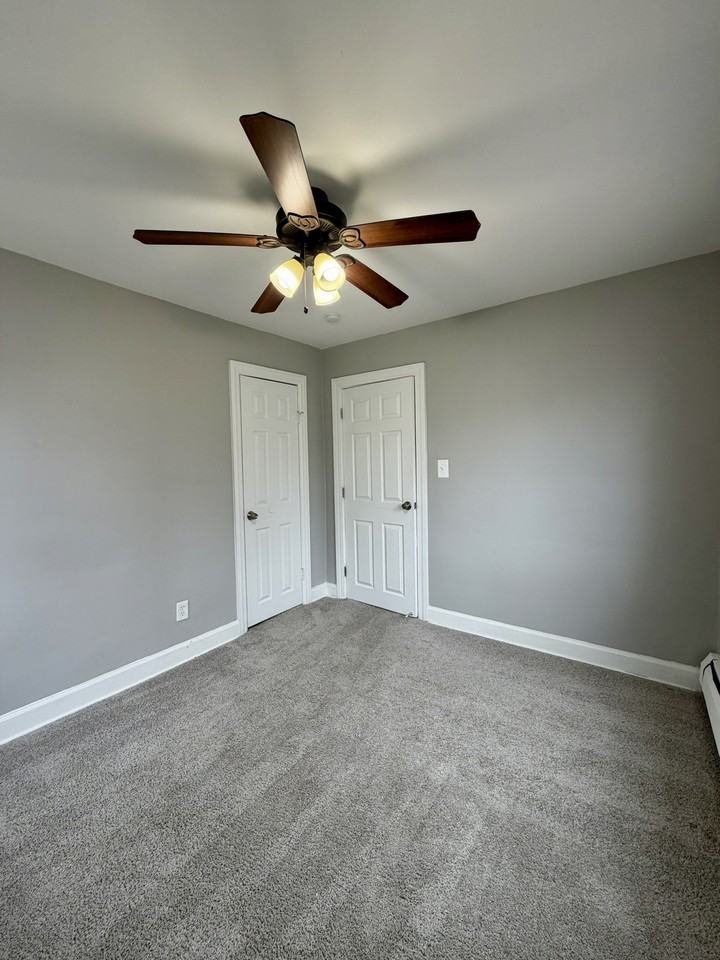 12939 Devoe St #1 - Photo 6 of 16