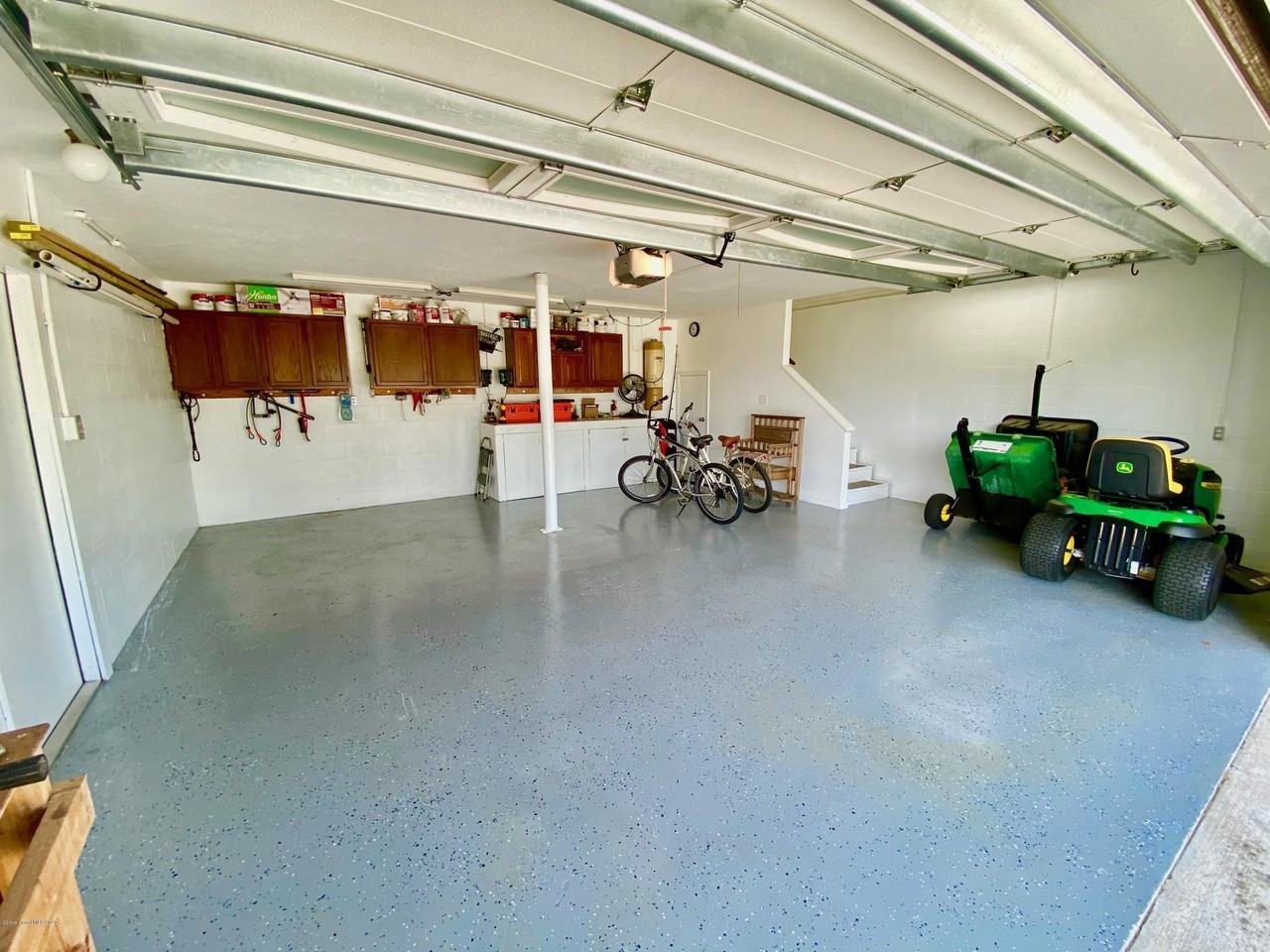 9 Point View Pl - Photo 4 of 50