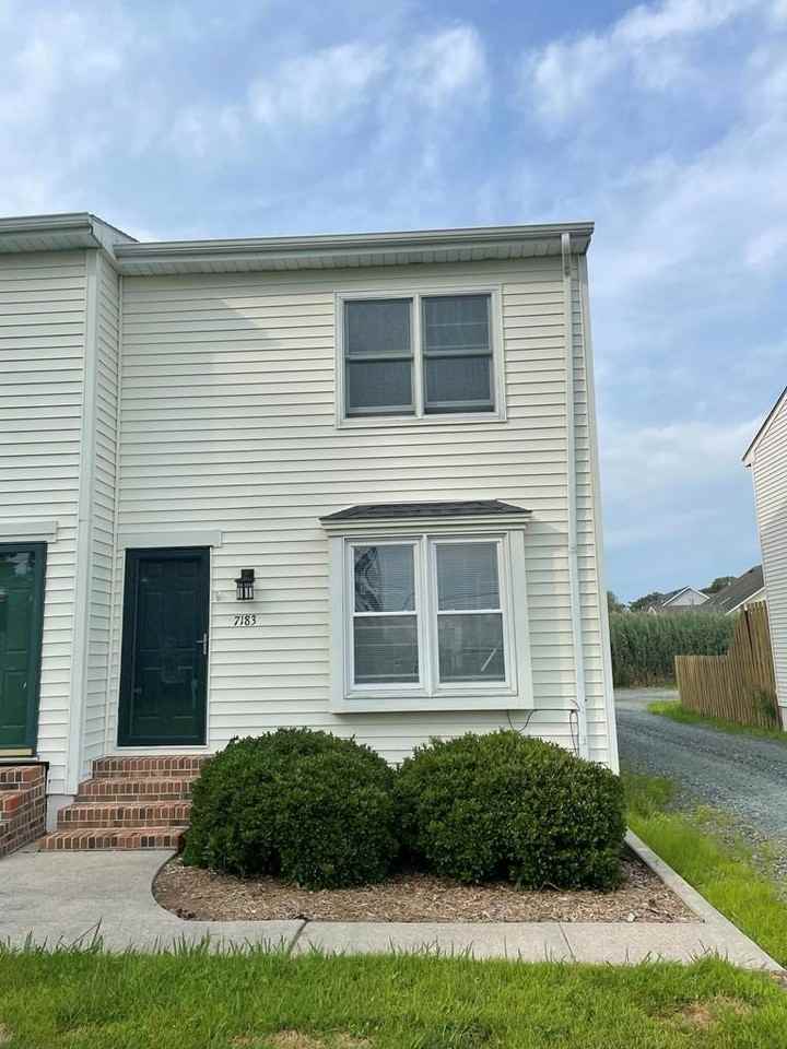 7195 Bunting Rd - Photo 2 of 12