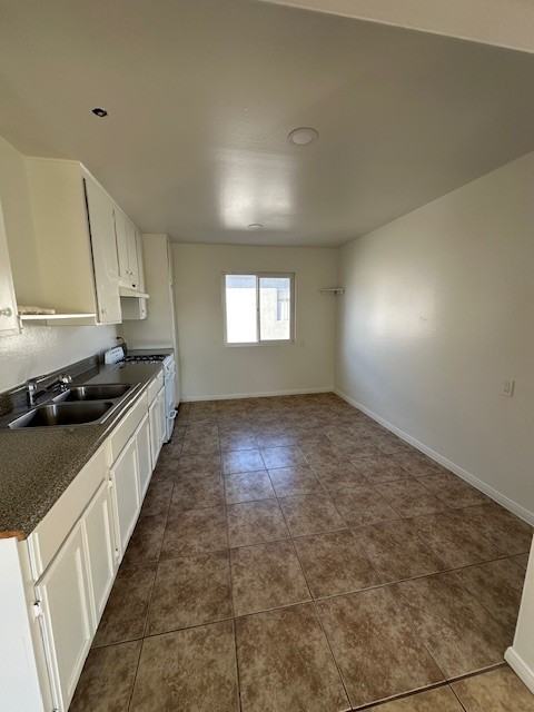 14422 Flallon Avenue #4 - Photo 7 of 16