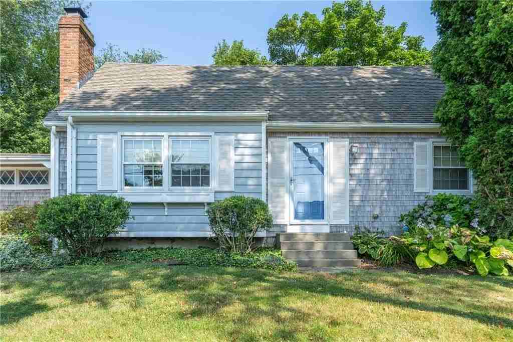 48 Pleasant St - Photo 3 of 48