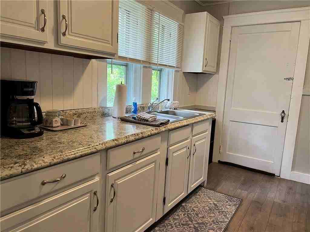 9 Rockland St - Photo 3 of 4