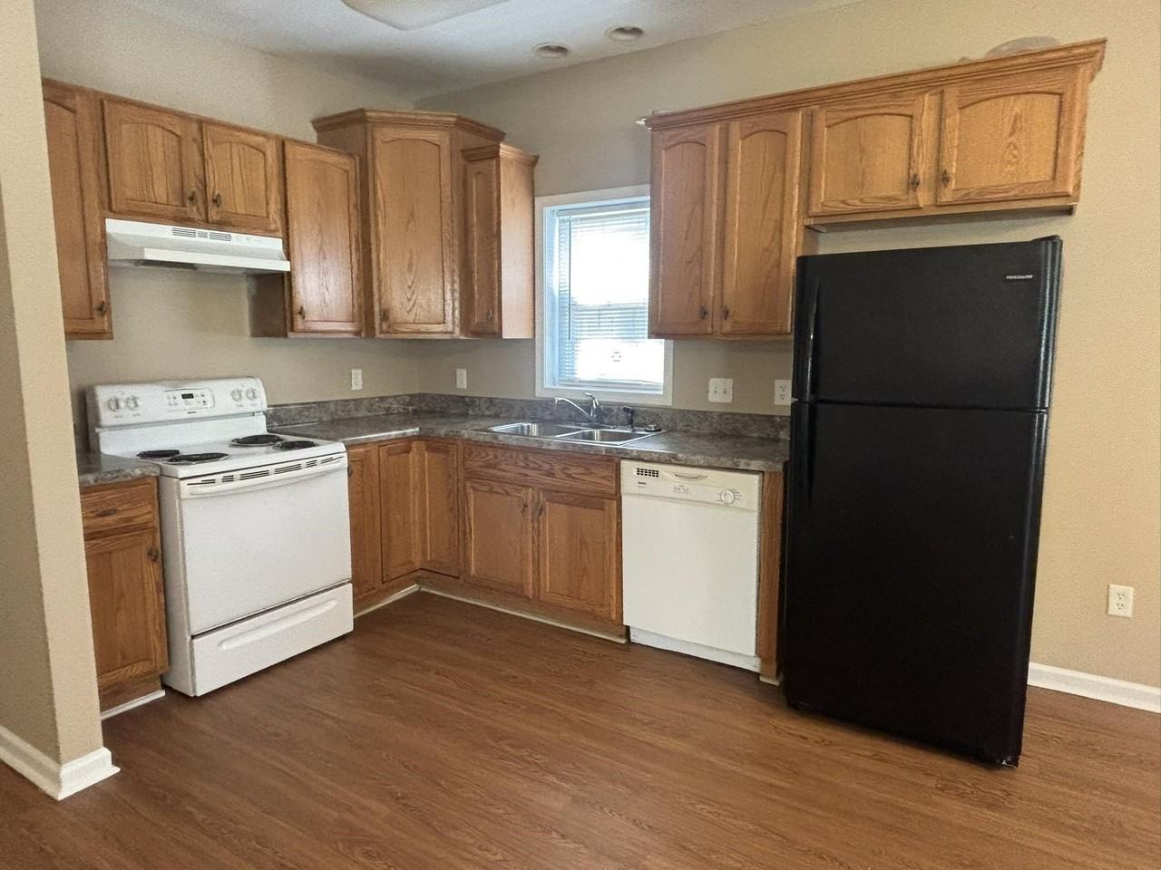 2757 Kennedy Dr - Photo 6 of 23