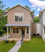 637 E Seaboard APT 1 Street unit: 2 - Photo 1 of 1