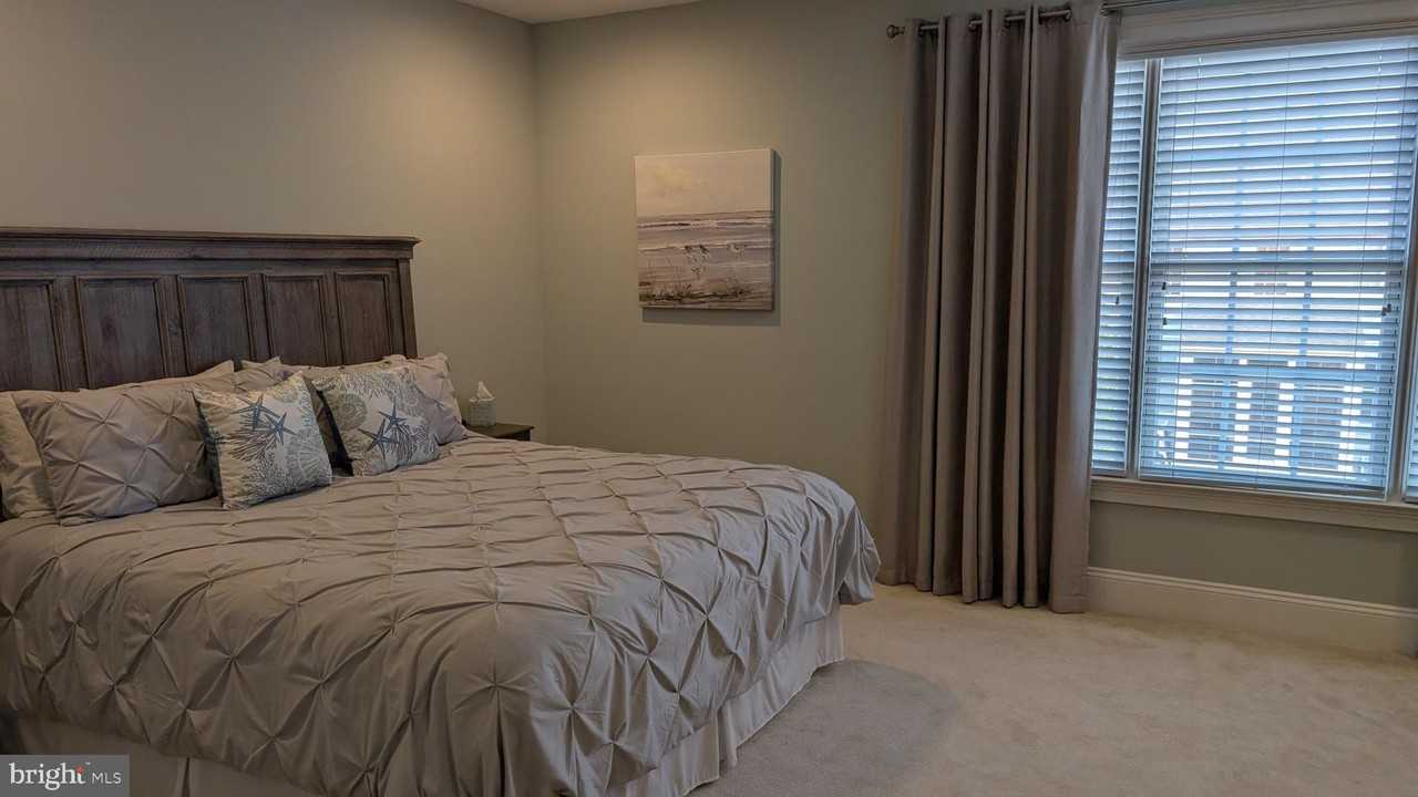 36400 Warwick Dr - Photo 6 of 10