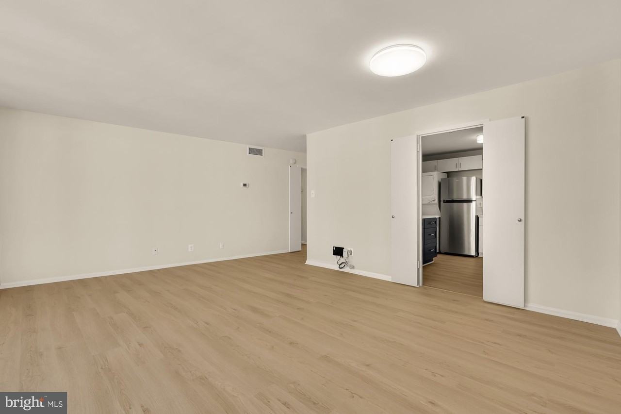 4620 N Park Ave #1211E - Photo 6 of 37