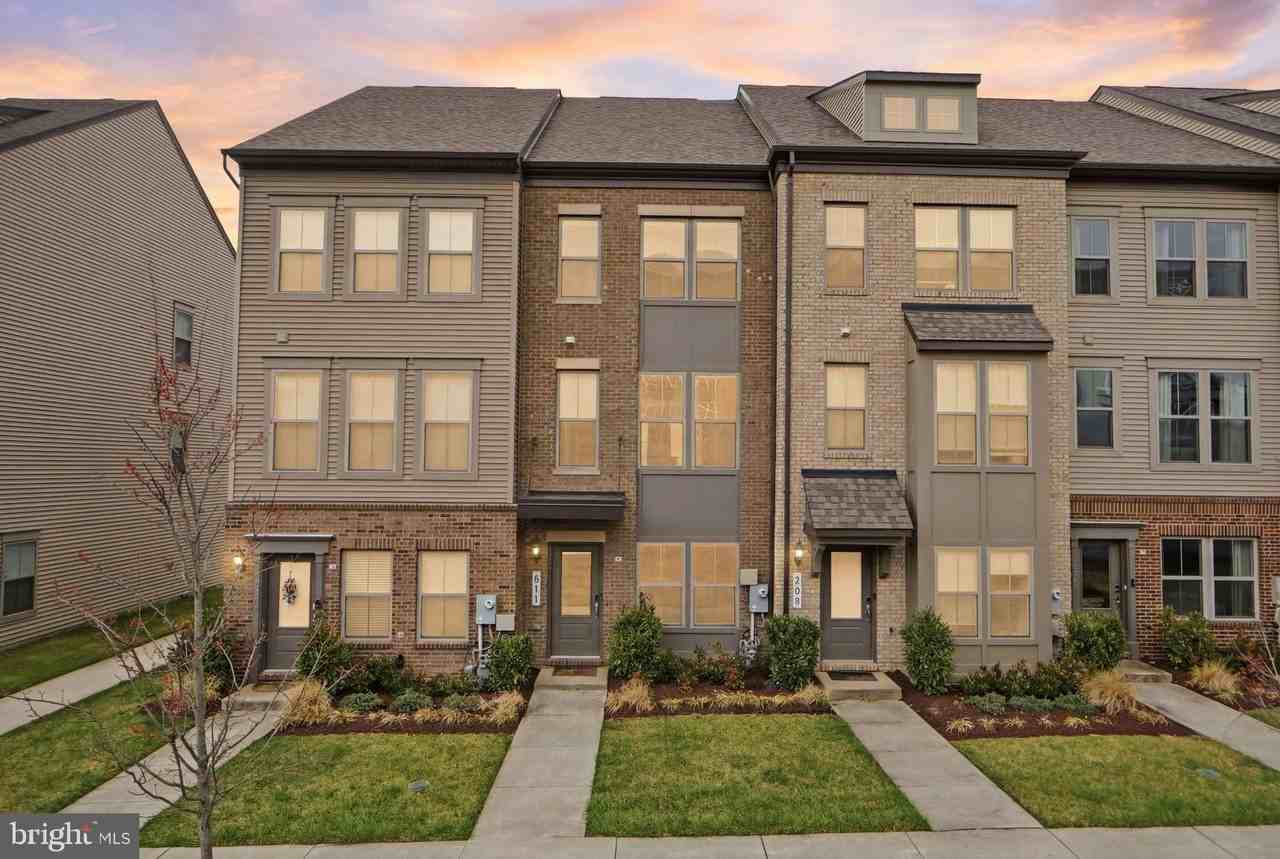 211 Phoenix Dr - Photo 2 of 37