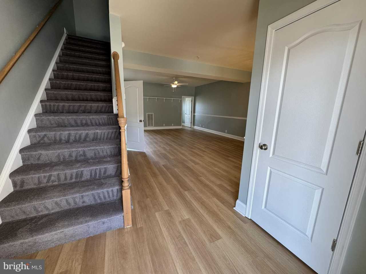 1433 Hidden Meadow Ln - Photo 3 of 30