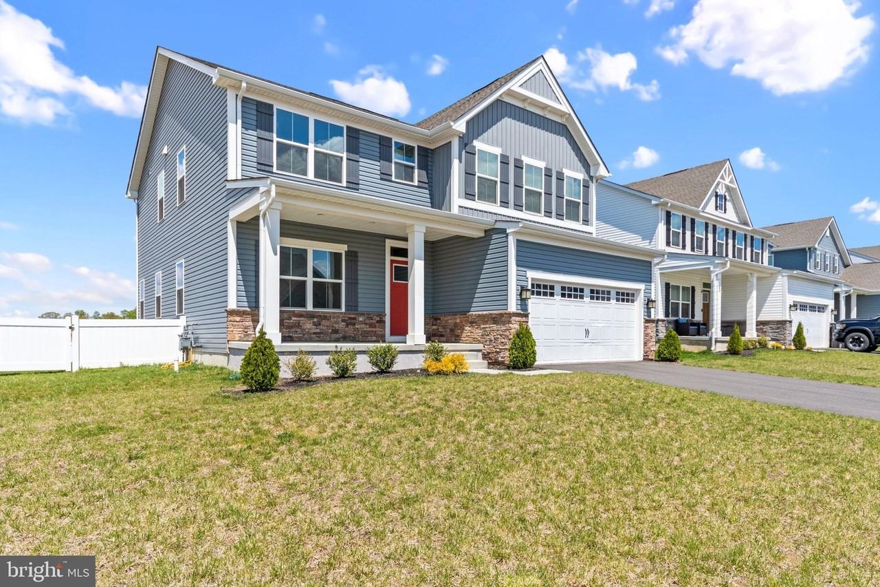 105 Weston Dr - Photo 2 of 30