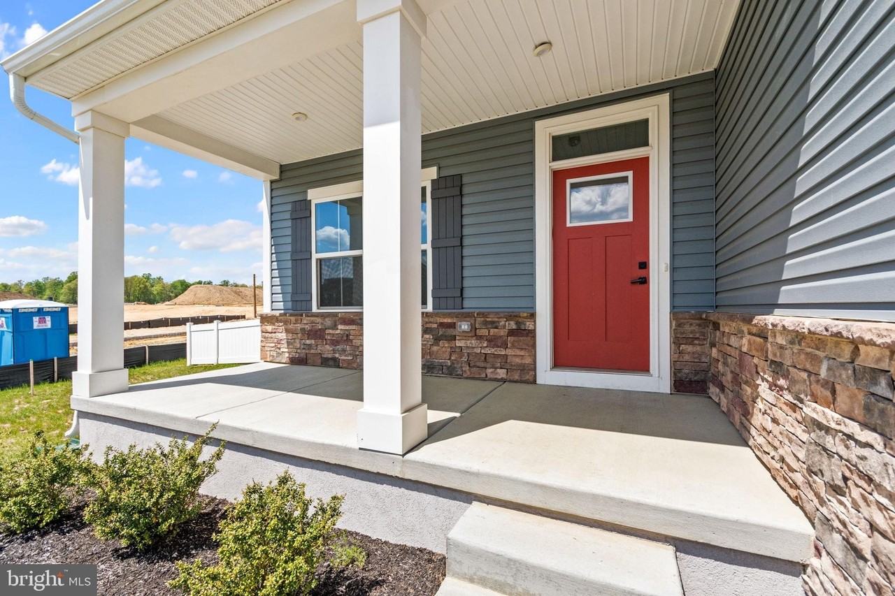 105 Weston Dr - Photo 3 of 30