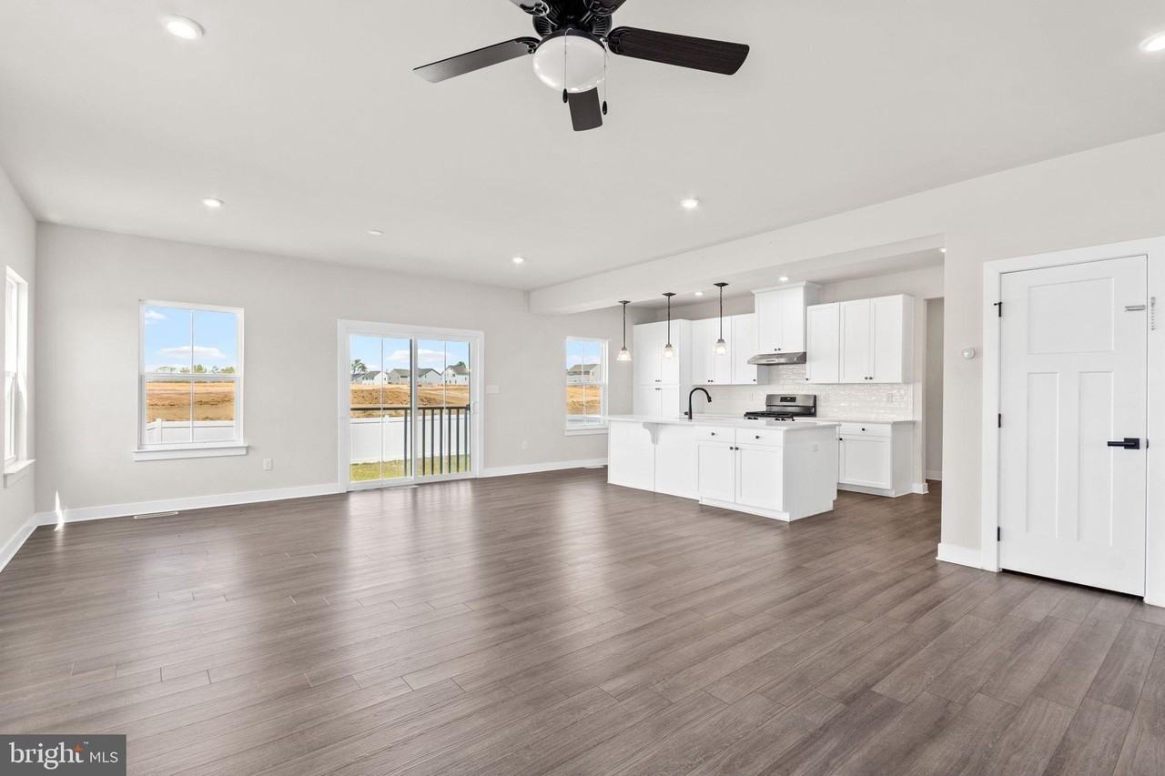 105 Weston Dr - Photo 6 of 30