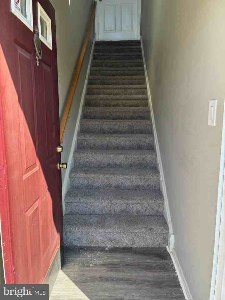 91 Wagon Wheel Rd Unit 91 - Photo 2 of 18