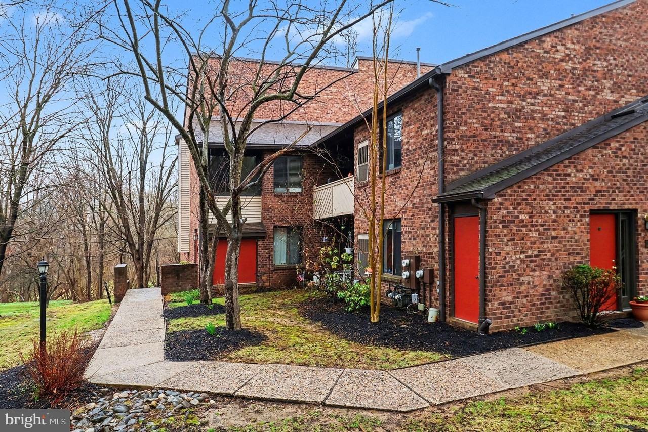 910 Mountainview Dr Unit 910 - Photo 4 of 27