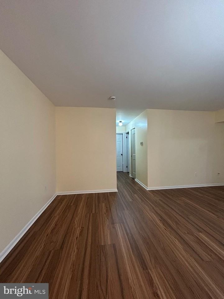 3223 Valley Dr Unit 3223 - Photo 3 of 28