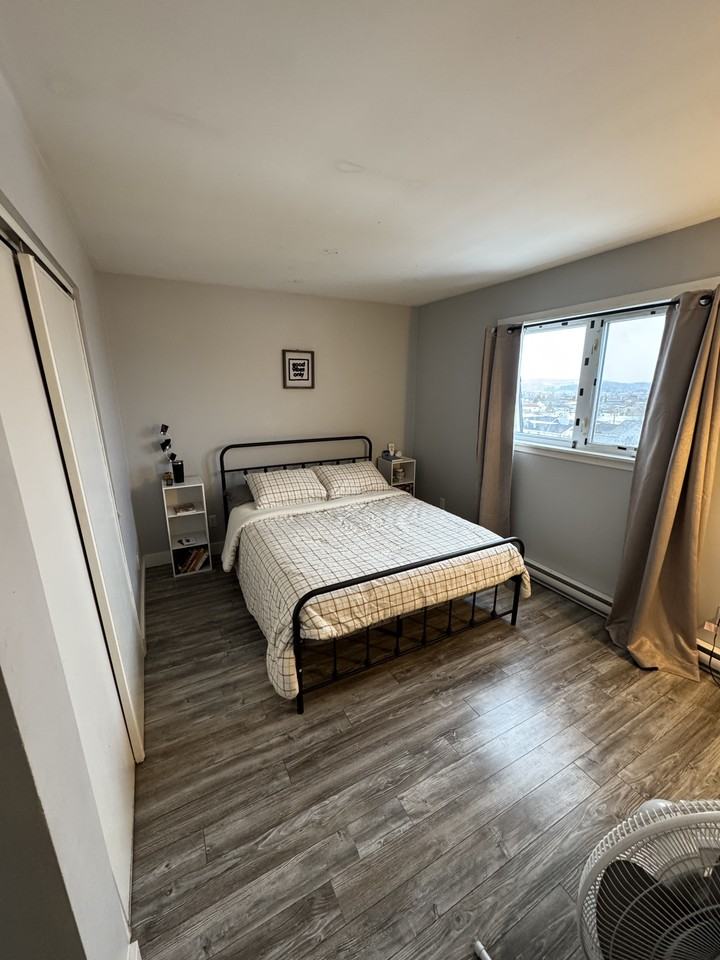 546 Martha Ave #24 - Photo 7 of 11