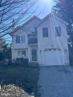 featured image of 1506 E Mermaid Ln