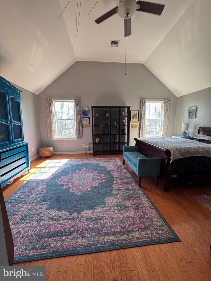 1506 E Mermaid Ln - Photo 5 of 11