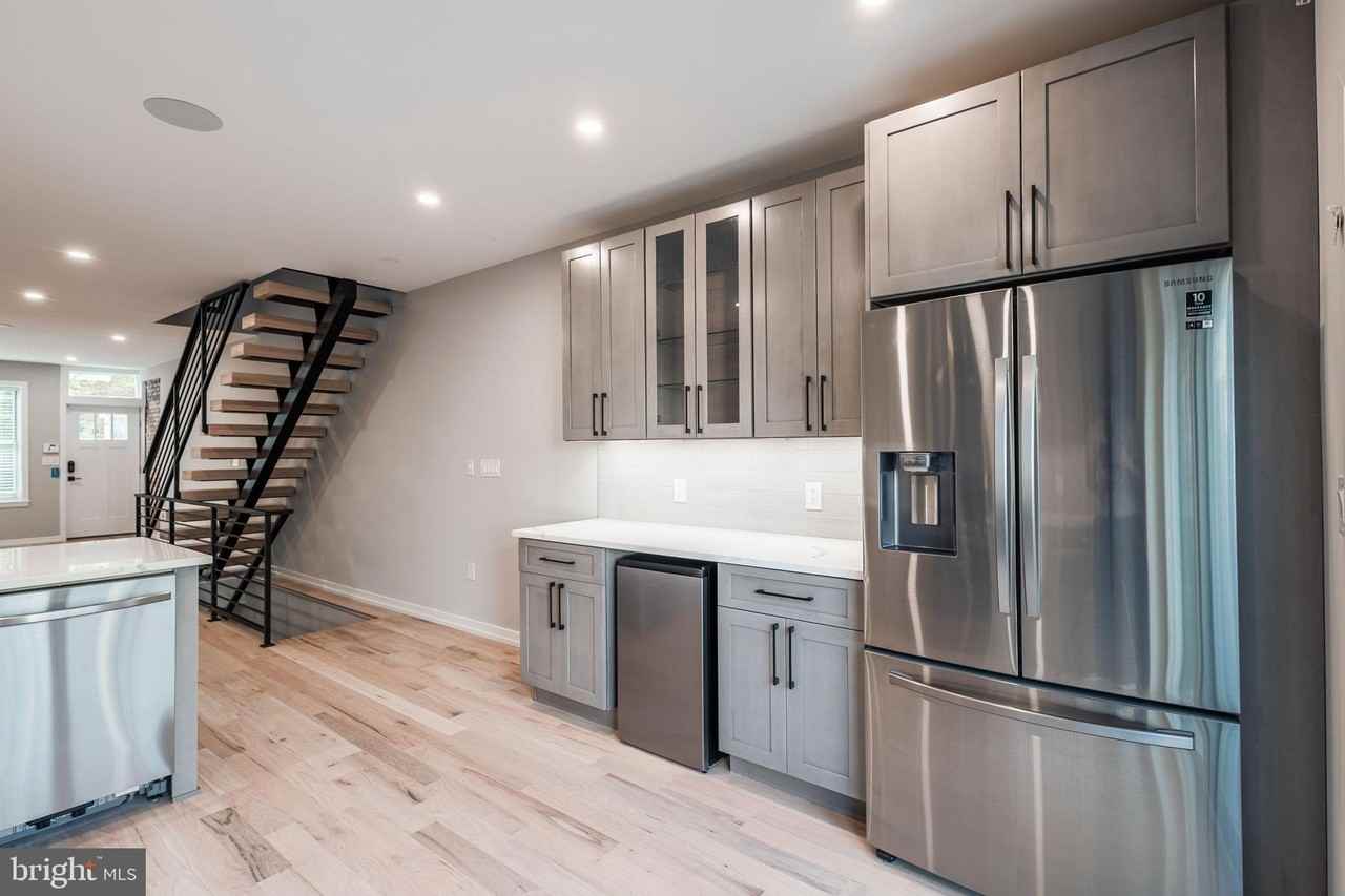 624 S 26th St - Photo 4 of 50