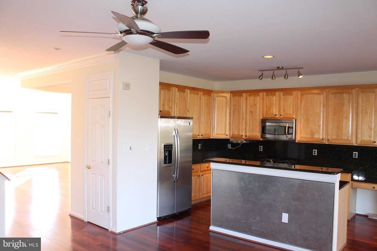 47682 Loweland Ter - Photo 5 of 17