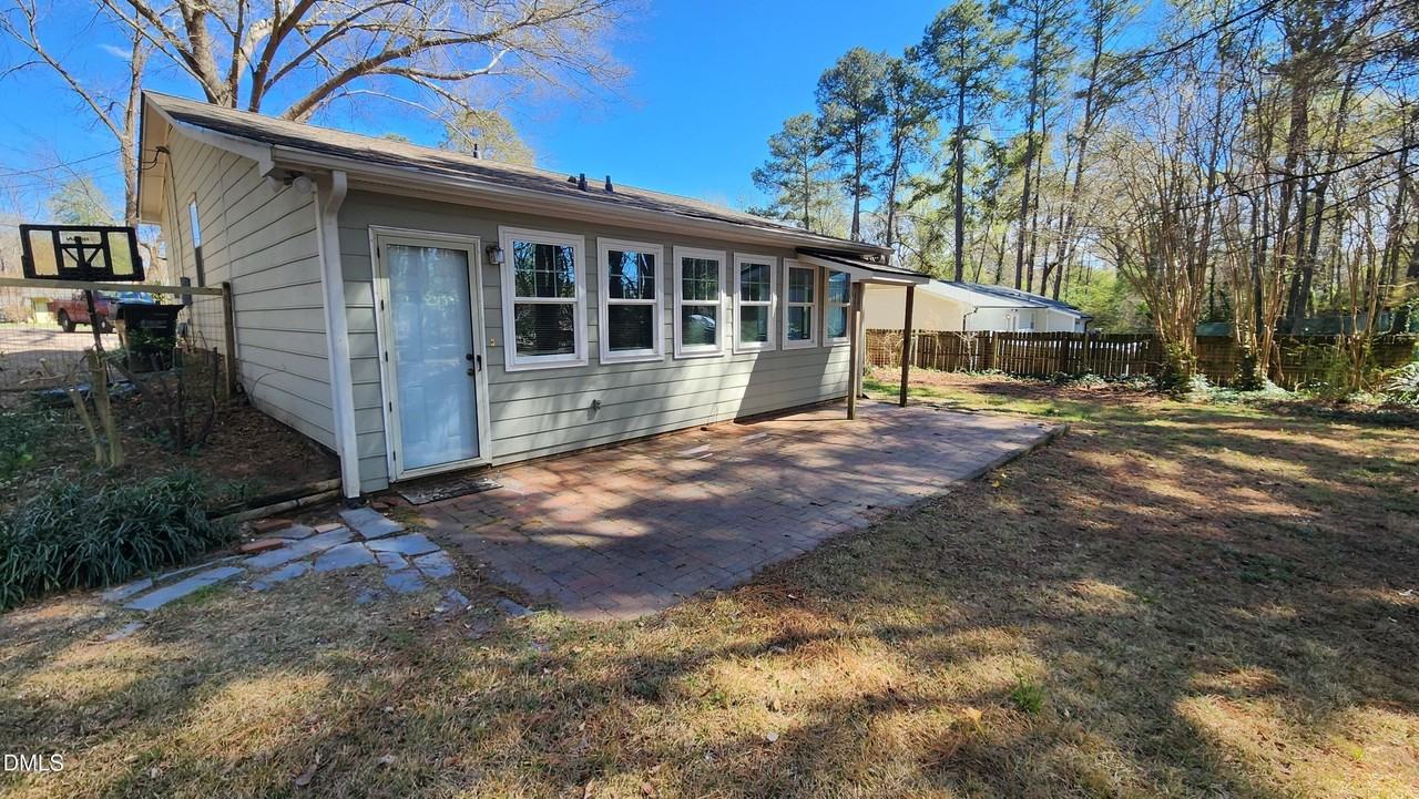 1412 Rock Dr - Photo 2 of 12