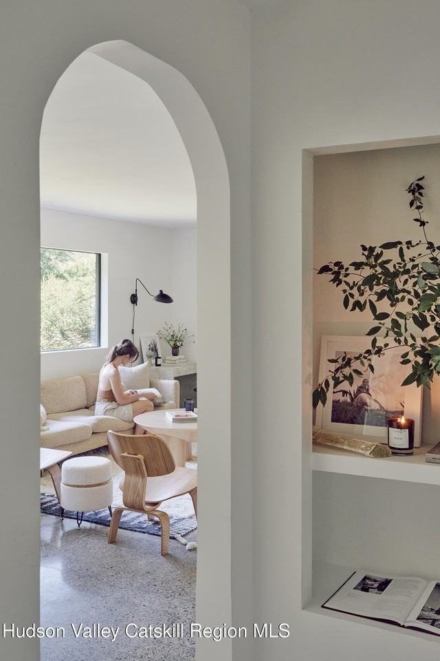 35 Race Track Rd - Photo 6 of 15