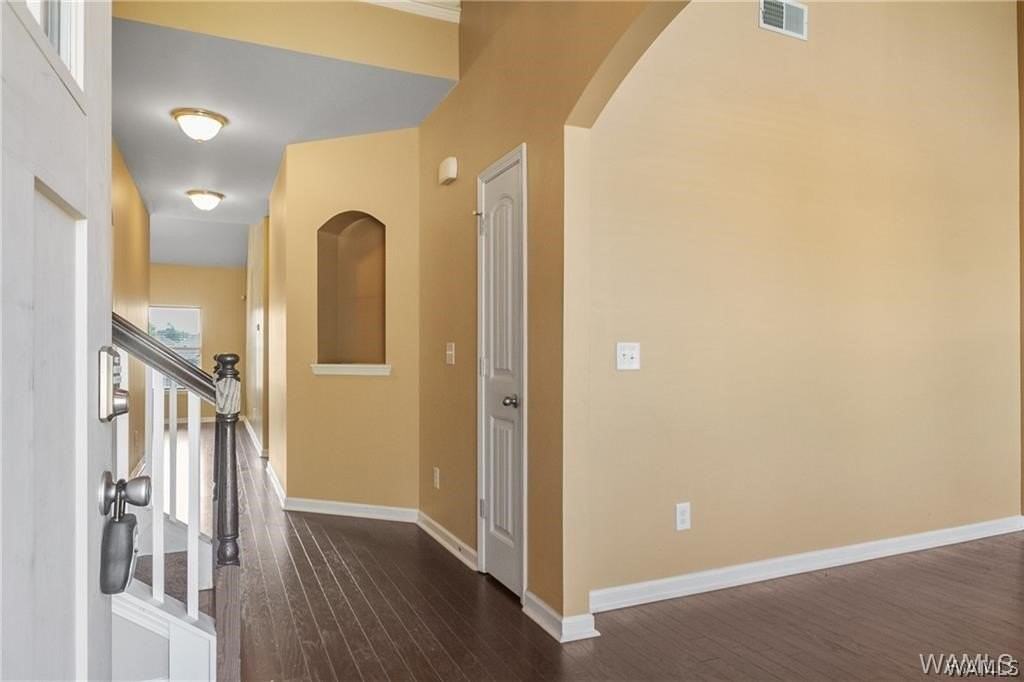 1325 Maxwell Cir - Photo 4 of 36