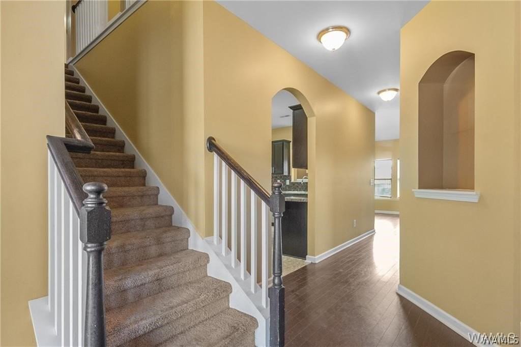 1325 Maxwell Cir - Photo 7 of 36