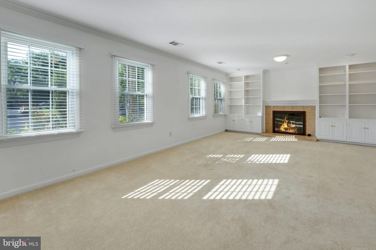 8702 Arley Dr - Photo 5 of 45