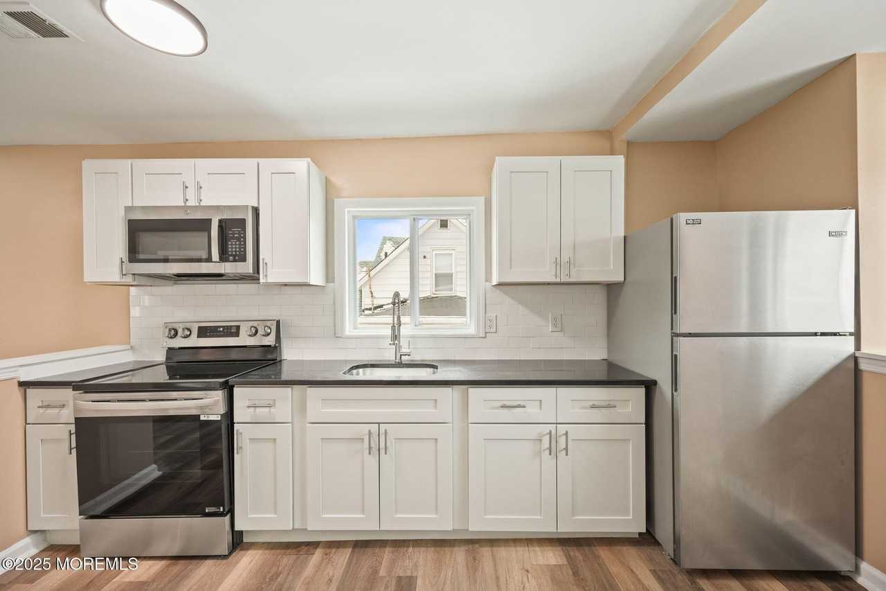 143 Center Ave Unit 2 - Photo 3 of 16