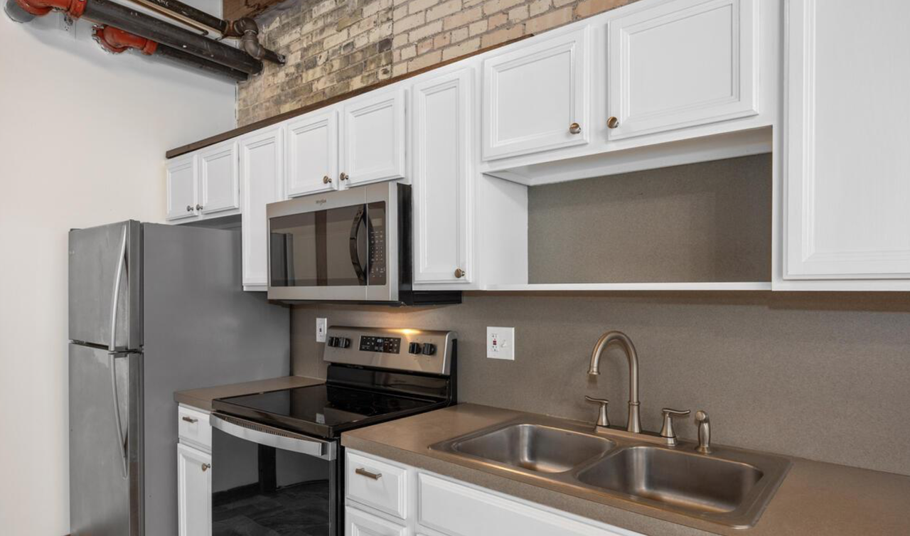 940 Monroe Ave NWUnit 415 #1 - Photo 3 of 16