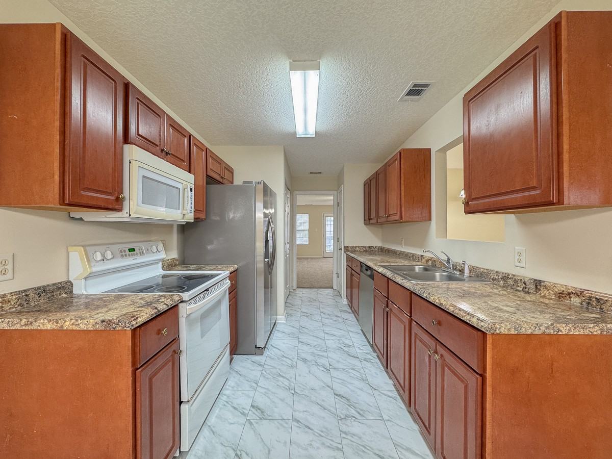 5021 Scotch Pine Ave #1 - Photo 7 of 26